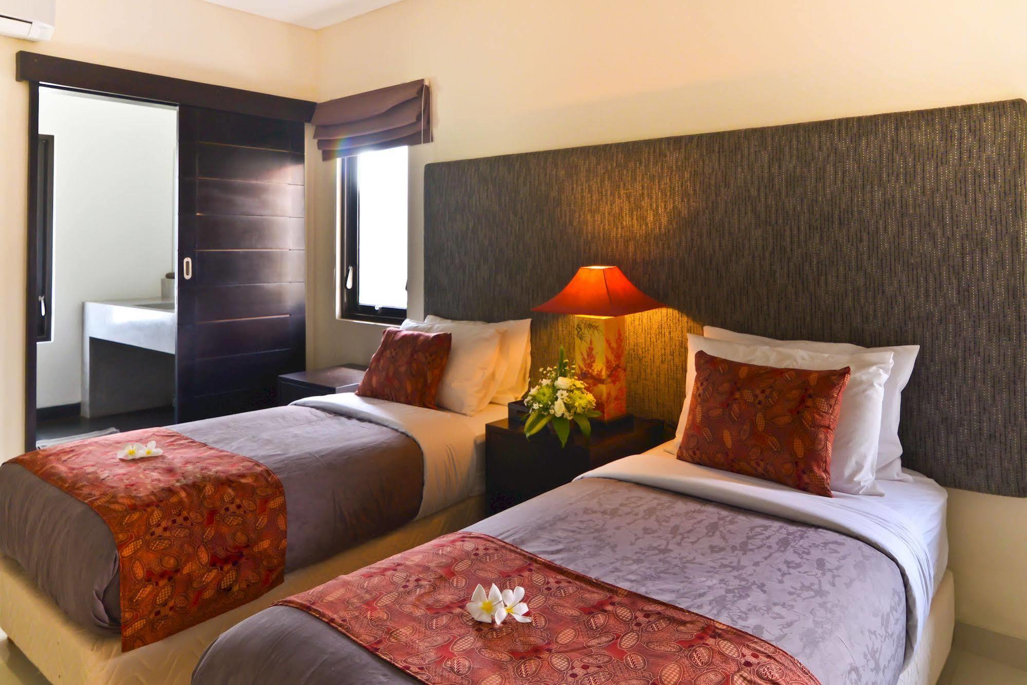 Elok Villas Seminyak Buitenkant foto